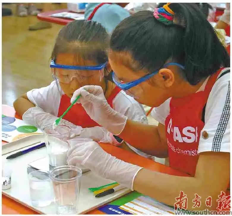 氯酸钾制氧气的装置图_氯酸钾制氧气所用仪器_实验室制氧气氯酸钾的发生装置