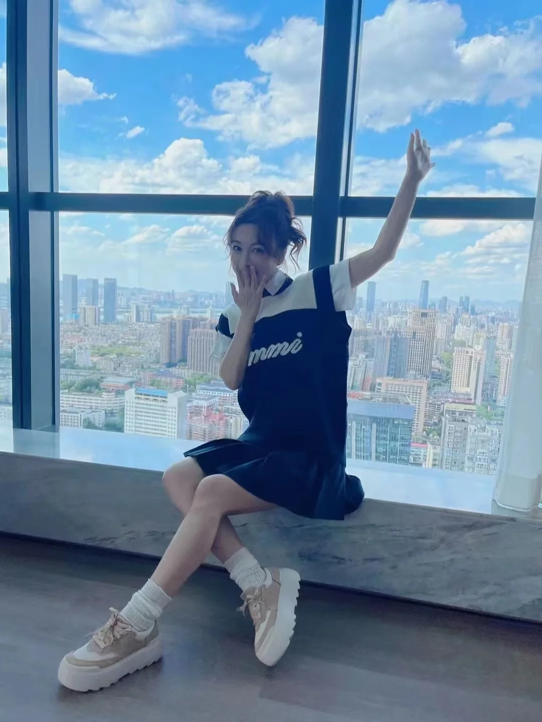 吴昕李维嘉换脸软件_吴昕和维嘉主持的新节目是什么_吴昕维嘉综艺